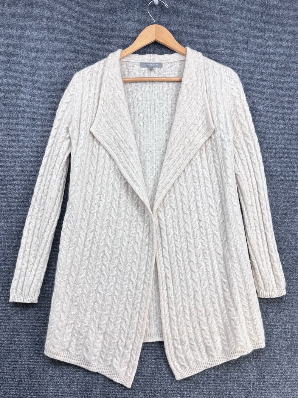 Neiman Marcus Off White Grandmacore Cashmere Cable Knit Open Cardigan Women’s S
